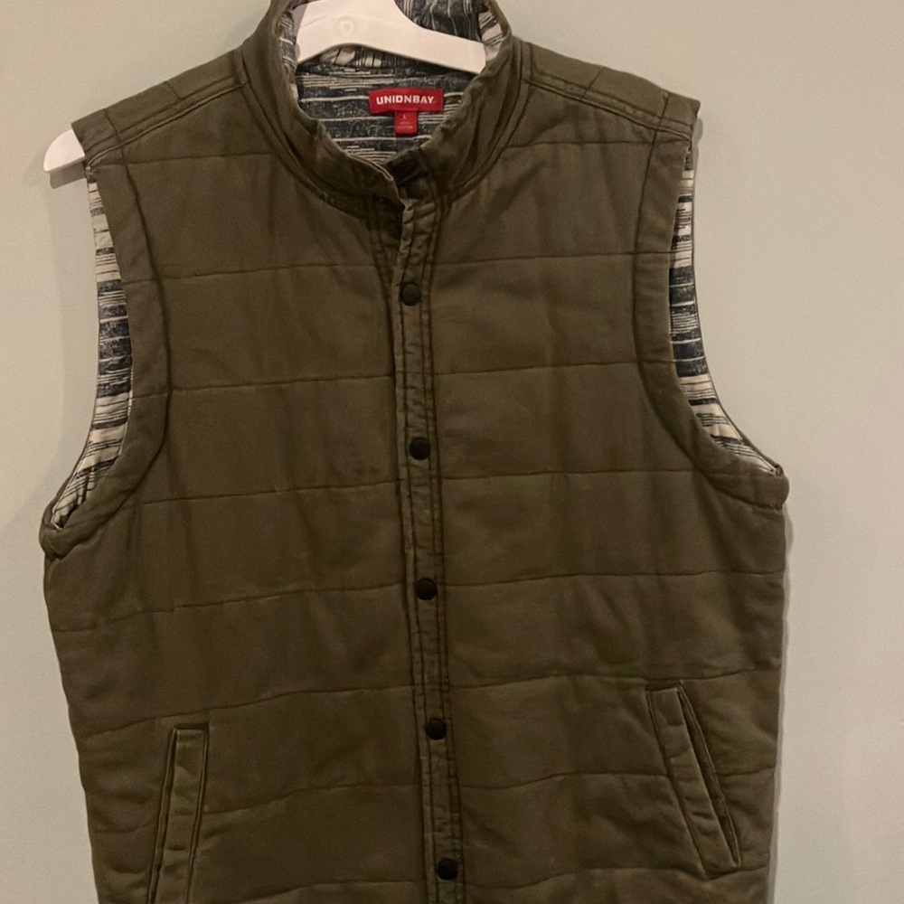Vintage green canvas vest size large.